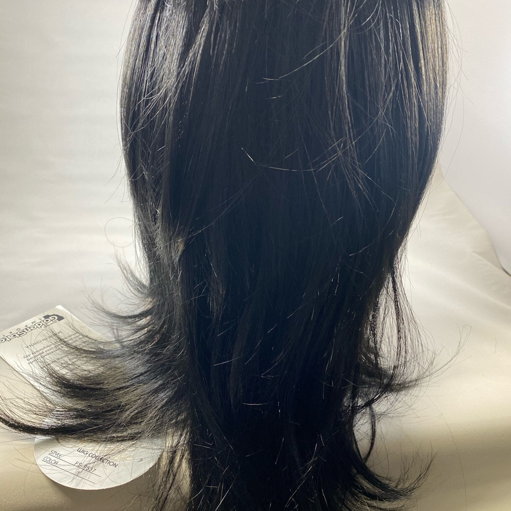 Wig - Picture 3 of 6